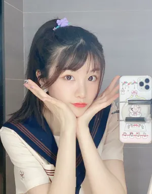 创造营2020张馨文自拍照图片_3
