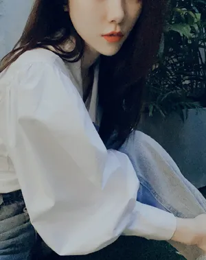 宁心露脐装性感写真图片_3