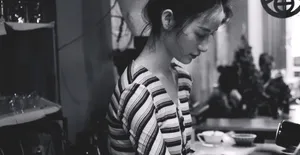 郭晓婷条纹衫轻甜自拍图片_4