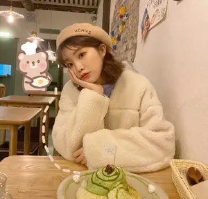 张馨文文艺少女范生活照图片