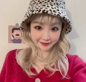 张馨文可爱甜美自拍照图片_5