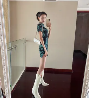 张予曦性感自拍生活照图片