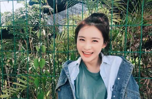 王嵛清新甜美写真图片