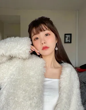 张馨文高冷诱人自拍照图片_7