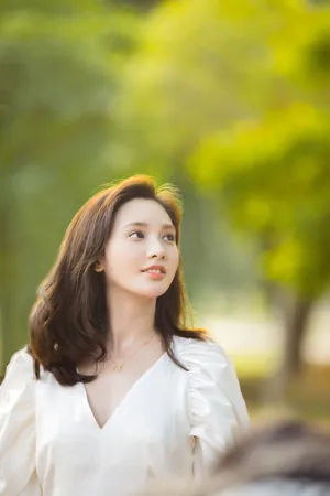 彭小苒森林系性感写真图片_3