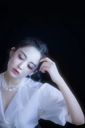 古力娜扎纯白甜美写真图片