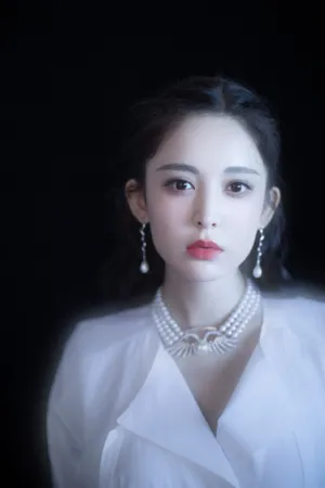 古力娜扎纯白甜美写真图片_3