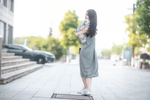 陈瑶甜美清新街拍写真图片_1