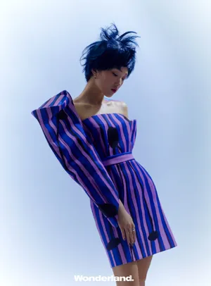 yamy海洋亮片眼妆写真图片_2
