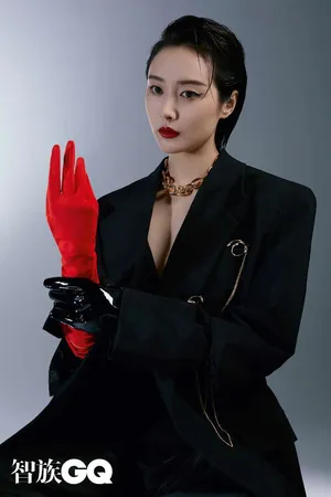 李纯性感成熟时尚写真大片_5