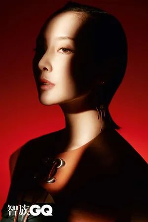 李纯性感成熟时尚写真大片_6