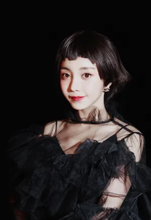马梦乔黑色纱裙妩媚写真图片_2