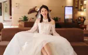 杜雨宸婚纱性感优雅写真图片_8