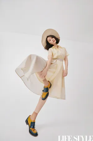 李纯舞蹈造型性感写真图片_2