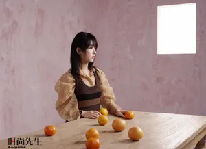 杨紫温柔随性时尚大片写真图片
