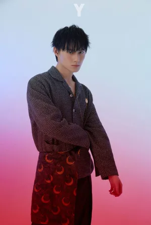 汪卓成儒雅帅气写真图片_5