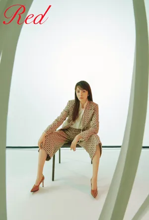 王晓晨优雅知性写真图片_14