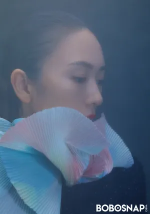 童瑶吊带裙性感写真图片_3