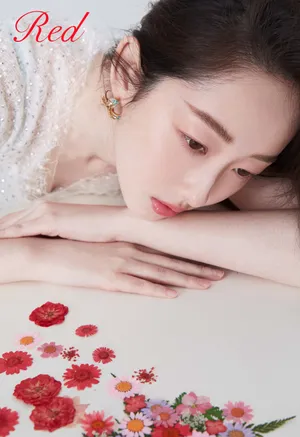 蒋梦婕露肩裙性感写真图片_5