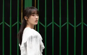 袁冰妍清新温婉街拍图片_2