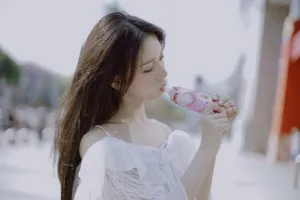 陈瑶白裙甜美写真图片_2