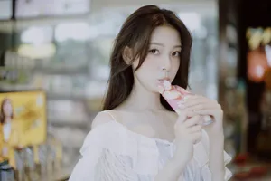 陈瑶白裙甜美写真图片_3