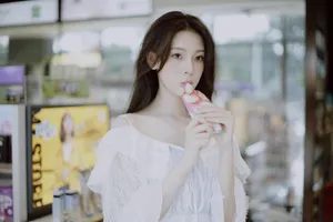 陈瑶白裙甜美写真图片_4