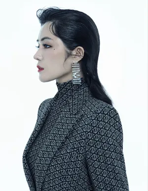汤晶媚红色礼裙美艳写真图片_4