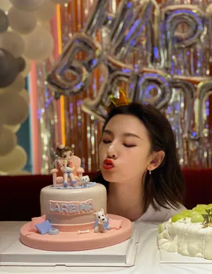 宋祖儿生日会可爱俏皮图片_7
