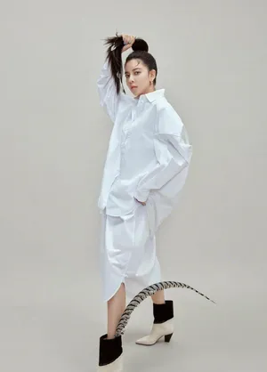 宋妍霏孔雀造型复古写真大片_9