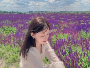 孙琰清花间优雅写真图片