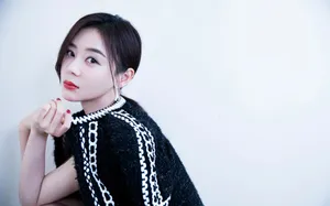 袁姗姗黑色抹胸裙性感舞台照图片