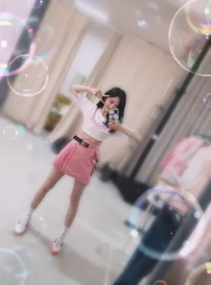 吴宣仪清爽露脐装写真图片_1