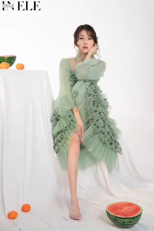 贾青绿裙清爽性感写真图片_5