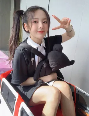 杨超越双马尾可爱少女感写真图片_2