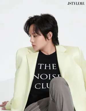 尹正百变型男写真图片_7