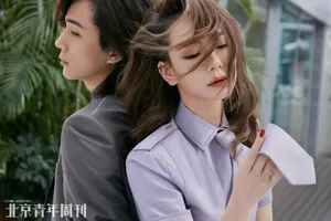 戚薇李承铉时尚杂志写真大片