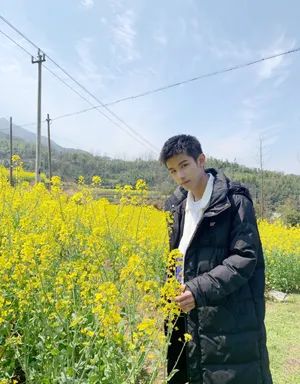 赵弈钦阳光帅气生活照图片_2