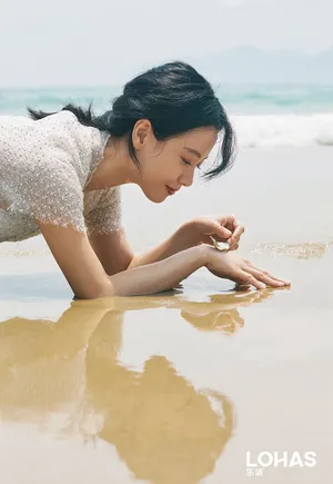 李梦水中优雅性感写真图片_5