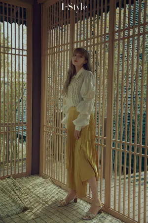 麦迪娜长发优雅性感写真图片_4