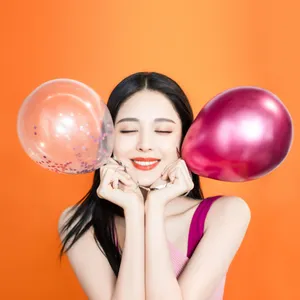 古力娜扎斜肩叠穿背心甜美剧照图片_7