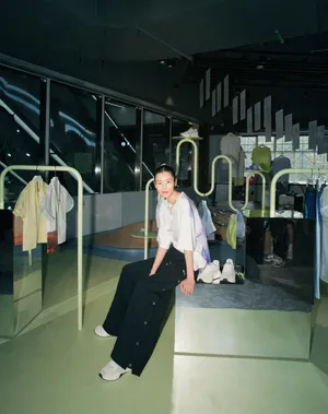 刘雯简洁运动风写真图片_8