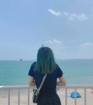 程潇海边清爽旅拍图片_2