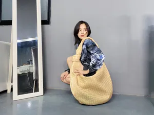 辛芷蕾短裤美腿私服照图片_2