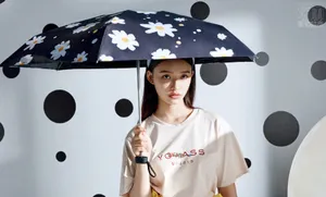 林允性感妩媚时尚写真大片_8