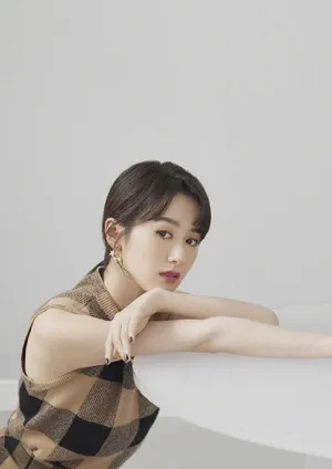 袁冰妍精致优雅写真图片_2