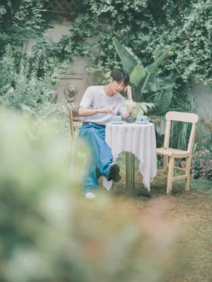 林彦俊白衫清爽写真图片_3