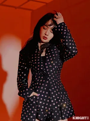 王晓晨亮片裙性感写真图片_4