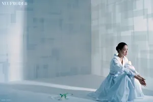 周韵丹青水墨意境大片写真图片_1