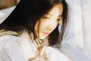 左卓慵懒居家写真图片_6